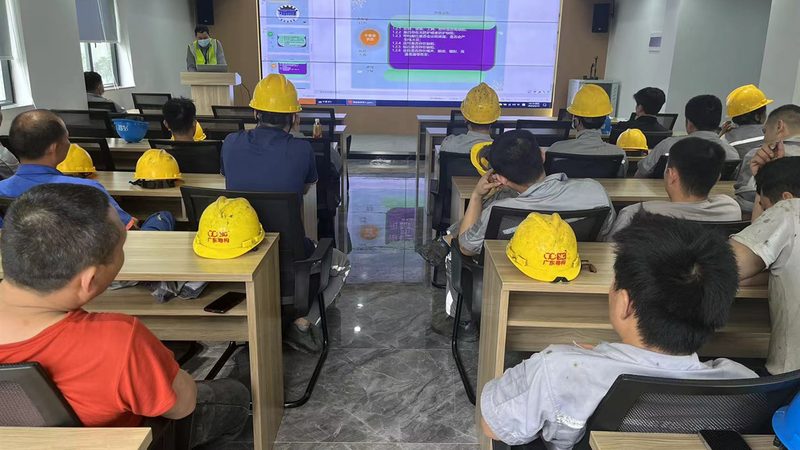 叉车培训，随到随学，上海职场人士的新选择**